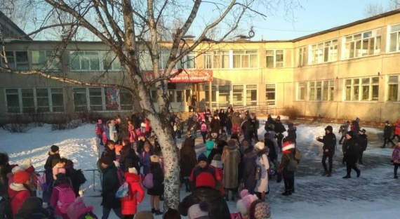Все школы Хабаровска подверглись «телефонному минированию»