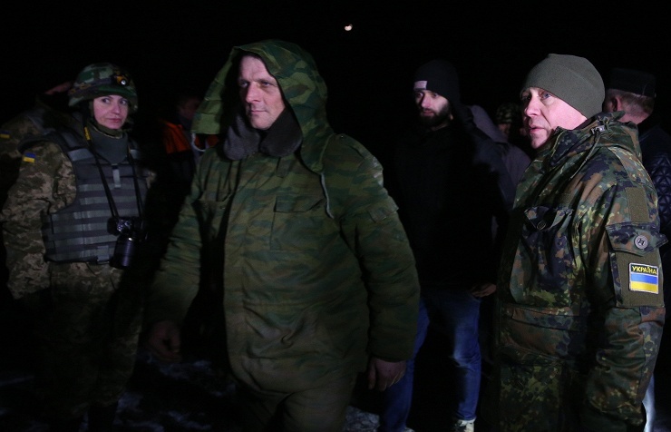 Киев подсовывает неизвестных людей в качестве пленных ДНРовцев