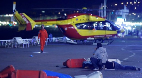 Теракт в Ницце: 77 человек погибли, среди них - россиянин (ВИДЕО)