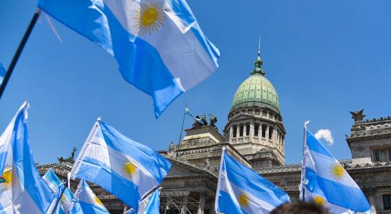 Аргентина будет торговать с Китаем в юанях