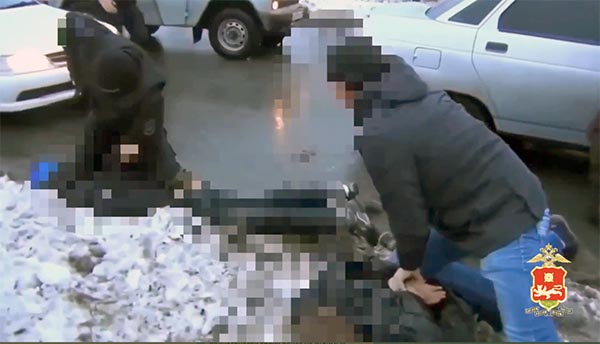 В Хакасии силовики задержали группу сутенёров