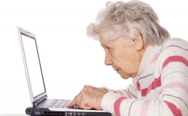 Абаканские бабушки осваивают Skype