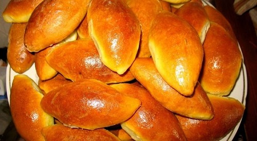 «Деревенские» пирожки не разлетелись: в Хакасии отравились люди