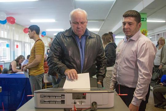 Виктор Зимин и Николай Булакин приняли участие в выборах-2018