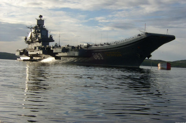 Авианосец "Адмирал Кузнецов" отправится в Средиземное море