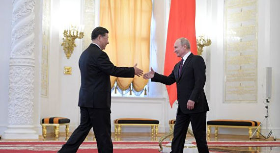 Владимир Путин и Си Цзиньпин провели встречу в Кремле