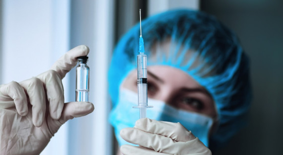 Испытания вакцины в России перешли в финальную стадию