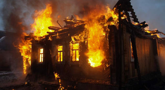 В Красноярском крае при тушении пожара нашли тела трех человек