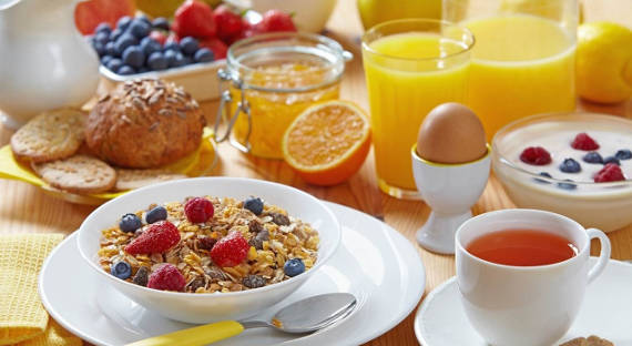 Медики назвали завтрак самым обязательным приемом пищи