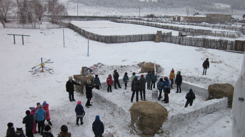 В Хакасии казаки организовали праздник для детей и взрослых