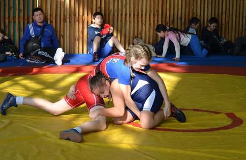В Сорске прошли престижные соревнования по вольной борьбе