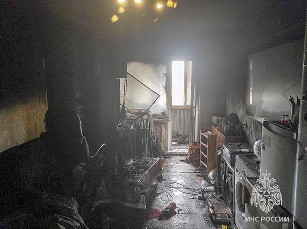 В Ширинском районе Хакасии два человека едва не погибли от дыма