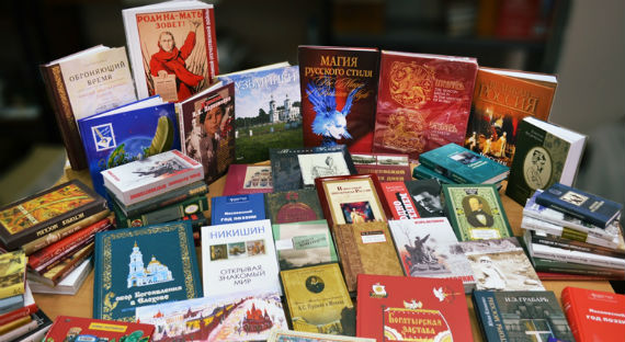 Библиотеки Хакасии получили 3000 новых книг от Минобороны РФ