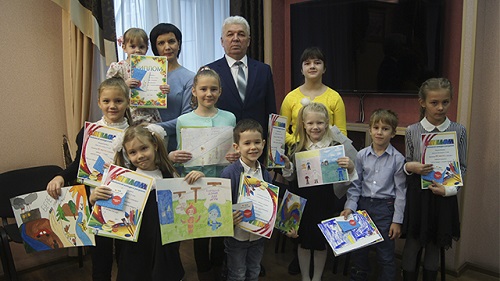 В Хакасэнерго наградили участников конкурса детских рисунков