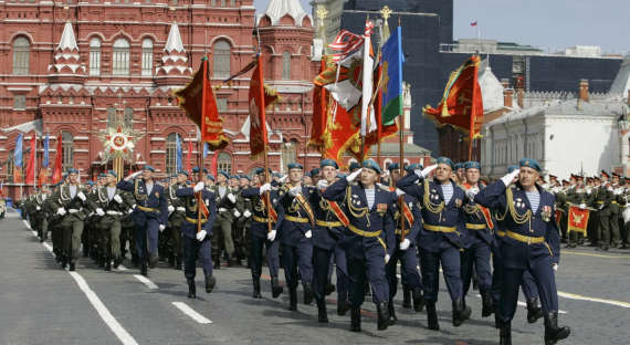 Песков: Путин будет присутствовать на параде Победы на трибуне