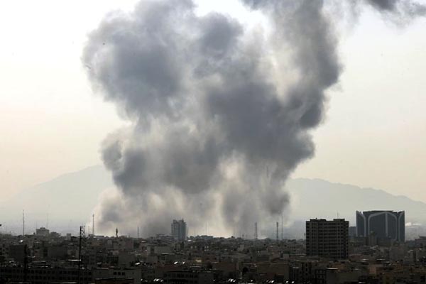 Удары США и Израиля по атомной станции в Иране грозят катастрофой всему региону