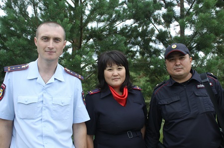 Герои молчат: в Хакасии полицейские стали спасателями
