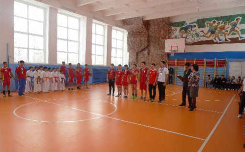 В сельских школах Хакасии отремонтируют спортивные залы