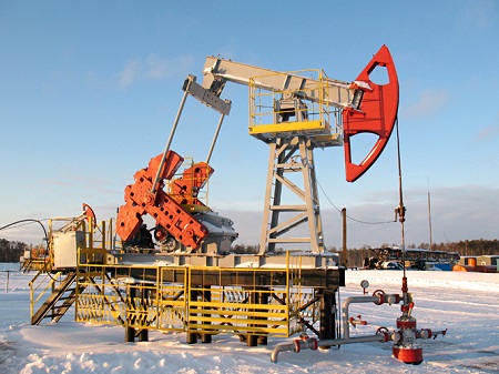Добыча нефти в России к 2035 году может упасть почти вдвое