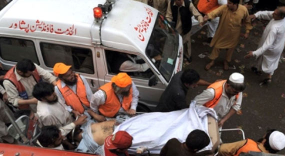 Теракт в Пешаваре: погибли 20 человек