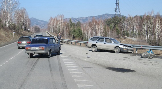 На трассе Саяногорск - Черемушки случилась авария (ФОТО)