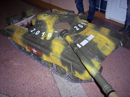В Школе программистов ХГУ сделали… танк. И победили (ФОТО)