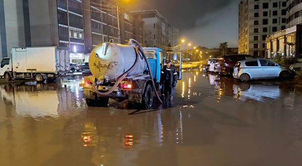 С абаканских улиц всю ночь откачивали воду
