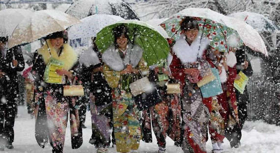 В Японии от снегопадов пострадали 250 человек