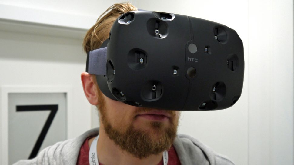HTC и Valve начали поставки очков виртуальной реальности