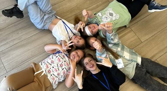 В Саяногорске дети на каникулах учились блогерству