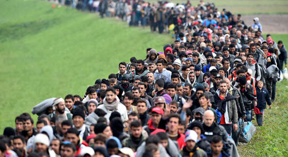 Еврокомиссия просит ЕС поторопиться с миграционной реформой
