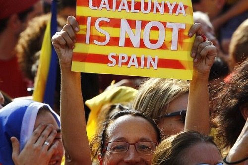 Испания приготовилась применить силу против Каталонии