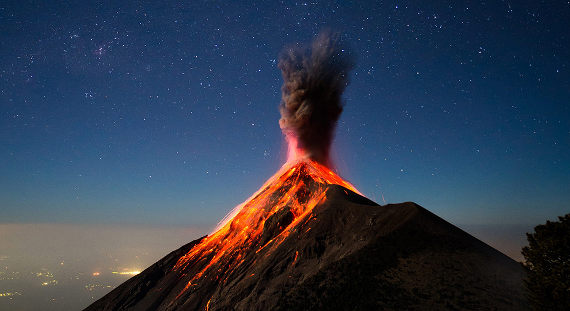 При извержении Фуэго погибли 62 человека