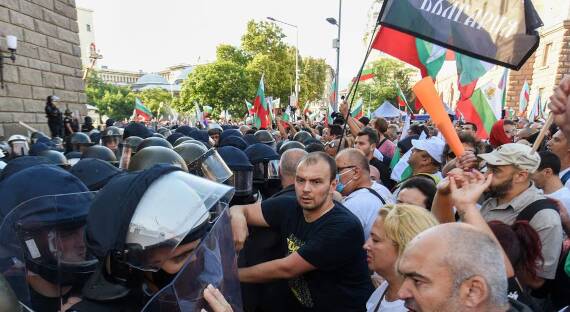 В Болгарии протестующие потребовали отставки президента
