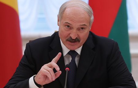Лукашенко дал совет России и Турции: сделать хотя бы полшага навстречу