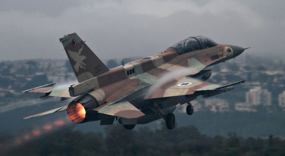 Израильские ВВС атаковали позиции ХАМАС в секторе Газа