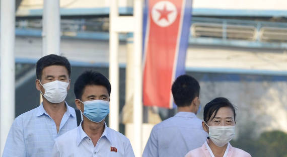 В КНДР за сутки отмечено более 392 тысяч случаев «незнакомой лихорадки»