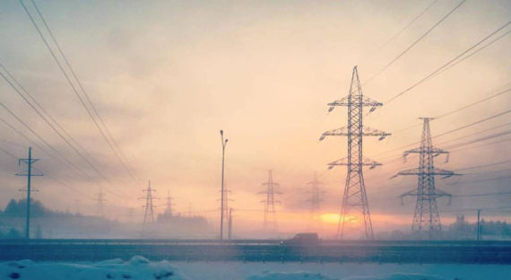 Несмотря на град и снег, энергетики Хакасии отработали без происшествий