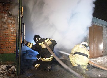 В Хакасии за сутки горел только гараж