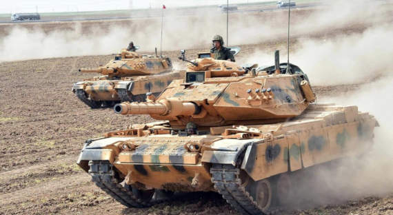 Турки потеряли колонну бронетехники в Сирии