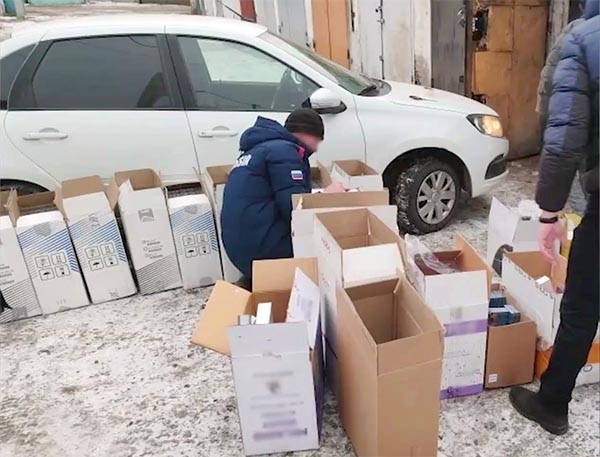 В Абакане у нелегального торговца изъято 9 тысяч пачек сигарет