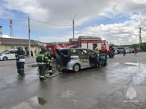 В Хакасии пожарные ликвидировали три пожара