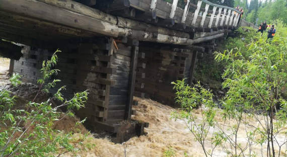 В Красноярском крае частично обрушился автомобильный мост