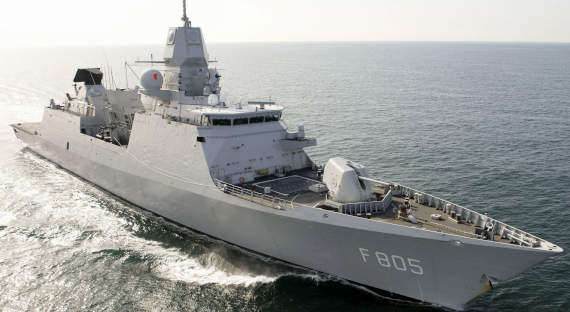ВКС РФ заставили нидерландский корабль отвернуть от российских границ