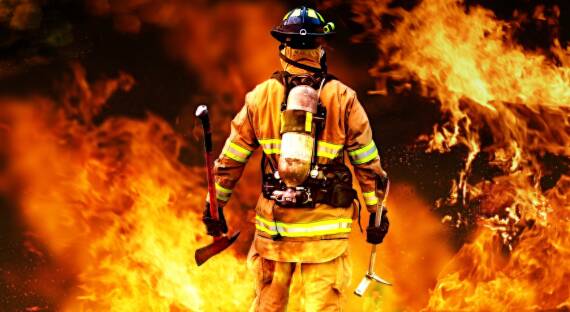 Пожарные спасли в Таштыпе мужчину из горящего дома