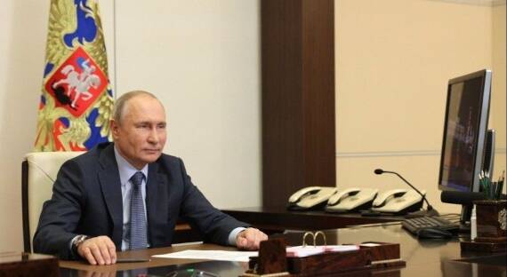 Путин раскритиковал Мантурова из-за состояния российского авиапрома