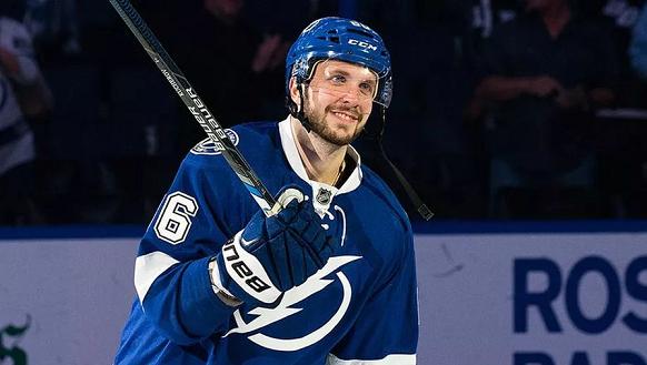 Никита Кучеров дождался рекордного для россиян контракта в НХЛ