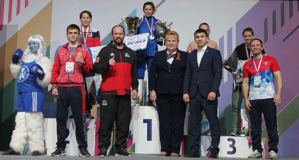 Саяна Сагатаева взяла серебро чемпионата России по боксу