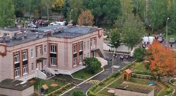 Жертвами стрельбы в школе Ижевска стали семнадцать человек