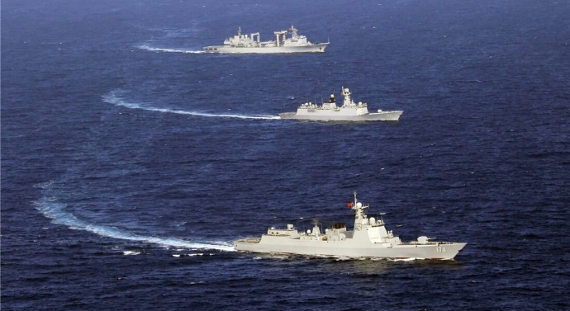 Визит командующего ВМС НОАК в США отменен из-за санкций